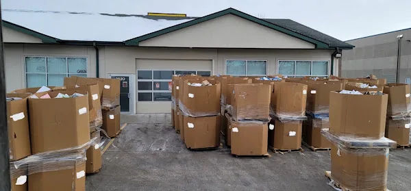 A Crate Deal Liquidation Outlet in Tea, SD storefront